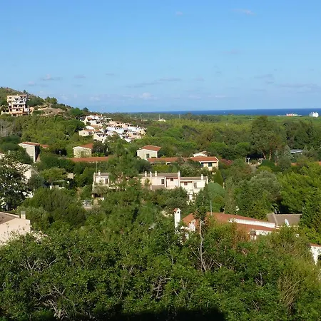 Anna Maria Villa *
